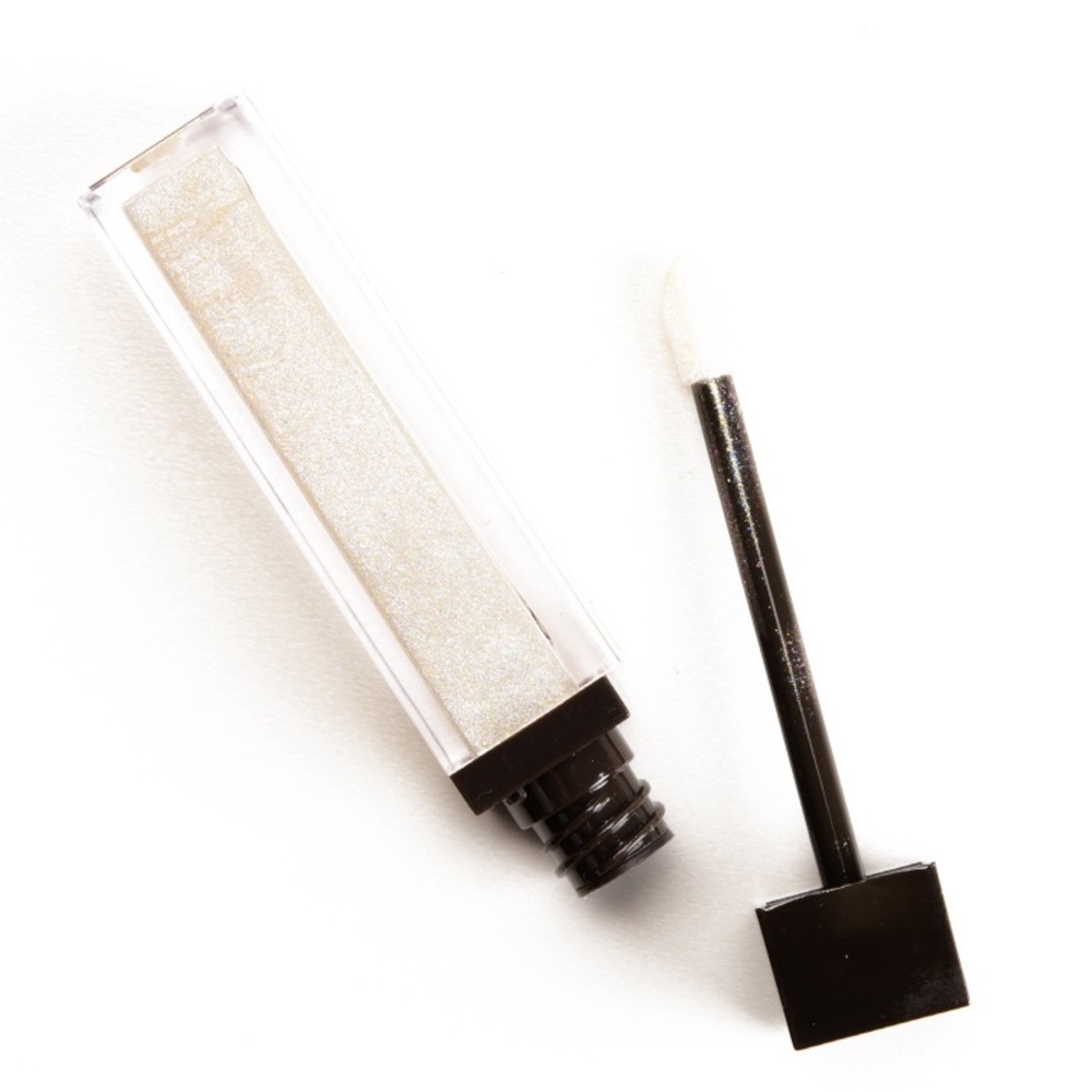 Jouer lip topper in Frost Bite
